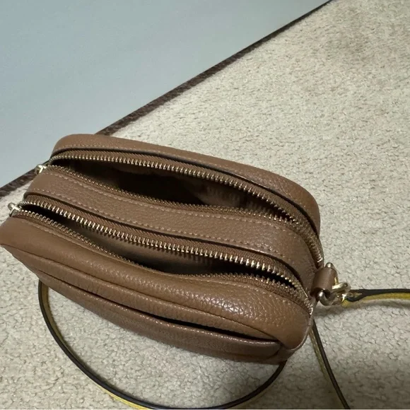 Tory Burch Brown Pebbled Leather Camera Bag– Excellent Condition - Picture 6 of 6